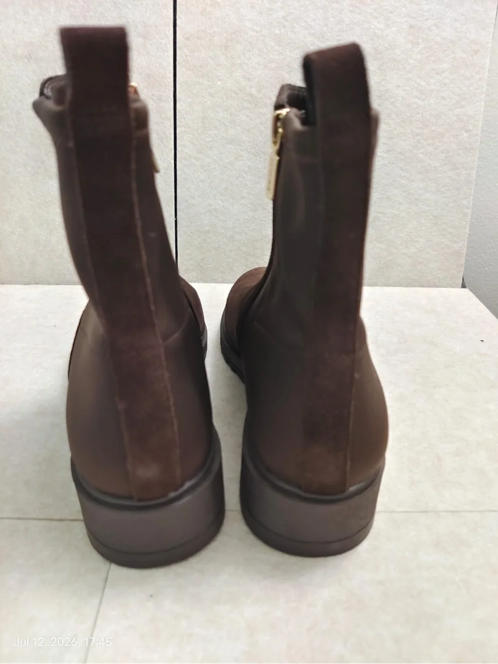 NWOB Blondo Cammie Waterproof Bootie Women’s Size 9.5 M Java Suede
